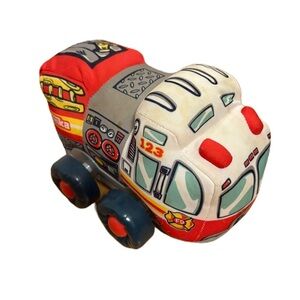 Tonka SOFT WALKIN' WHEELS Plush Battery Operated Fire Truck 2014 Sirens Noise